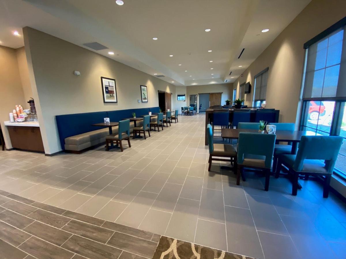 Comfort Suites Midland West Exteriér fotografie