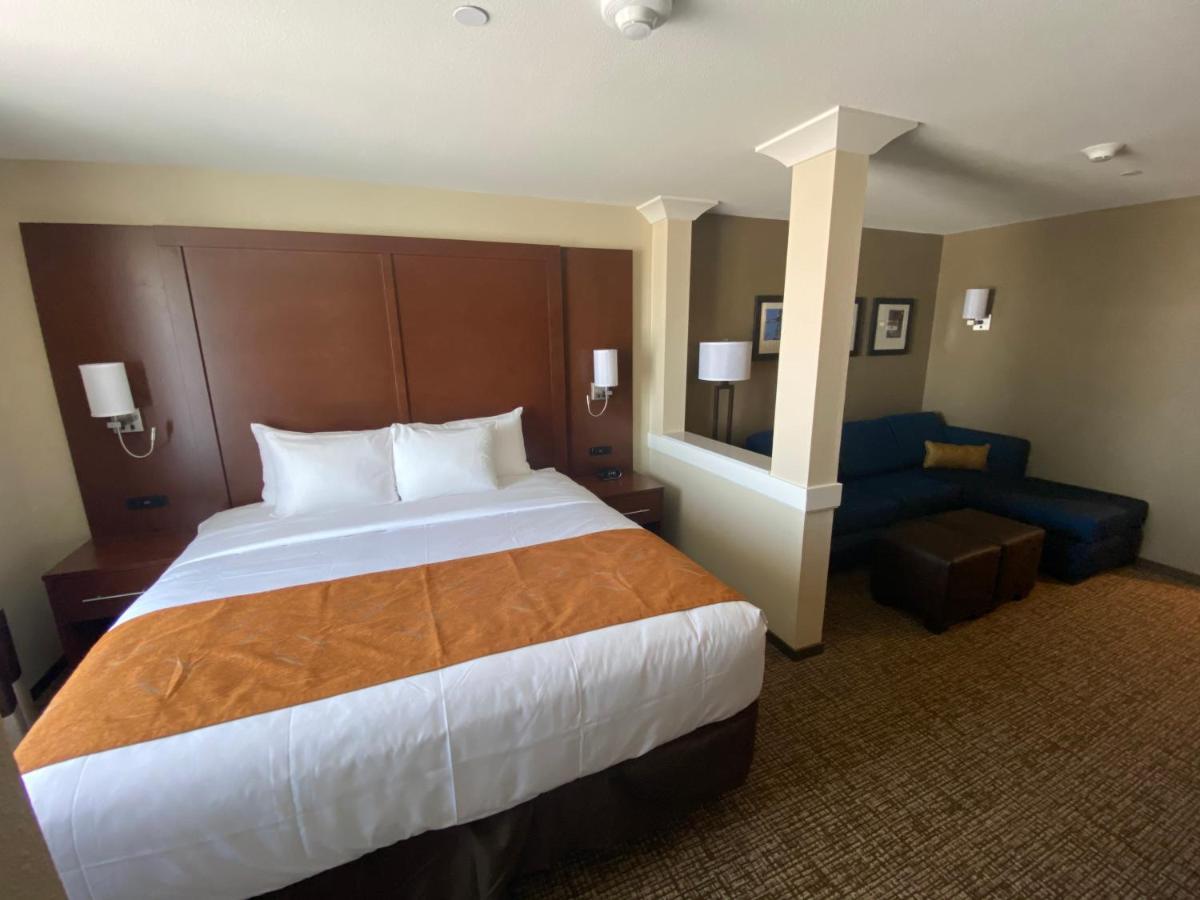 Comfort Suites Midland West Exteriér fotografie