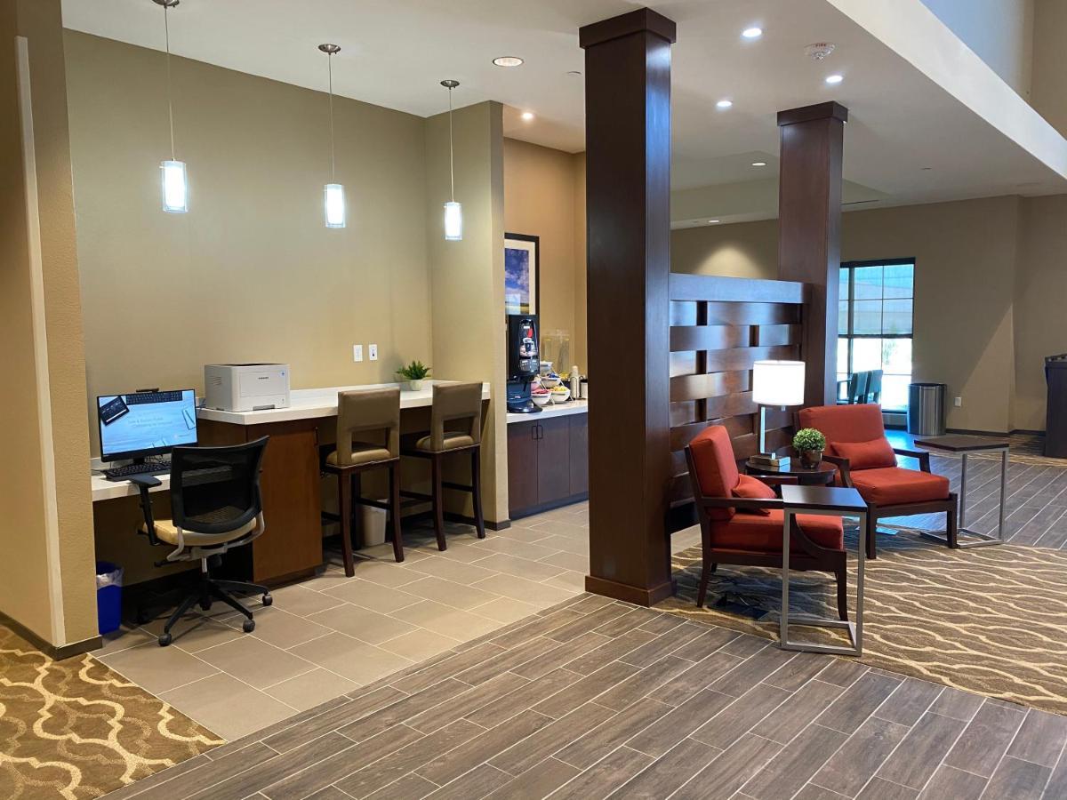 Comfort Suites Midland West Exteriér fotografie